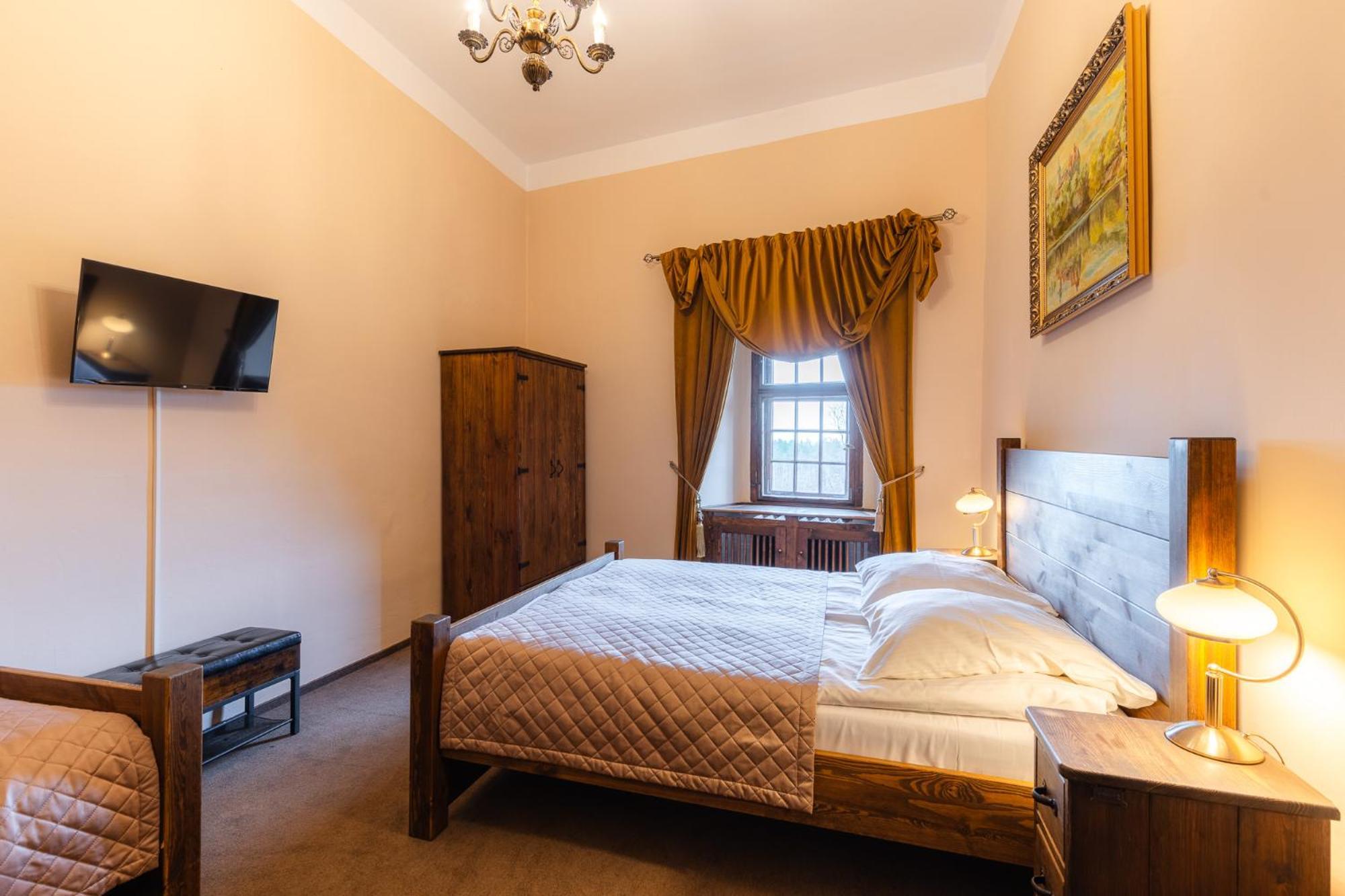 Zamek Czocha Aparthotel เลชนา ภายนอก รูปภาพ